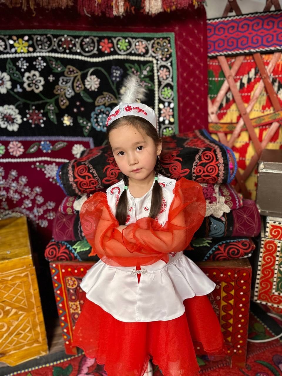 Национальный костюм Kids Avenue красный