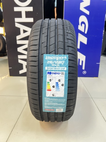 Landspider Sportraxx UHP 215/55 R17 98 W без шипов