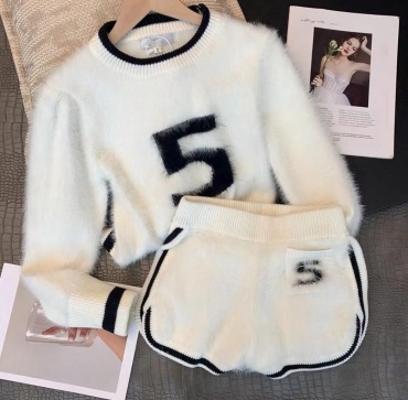 Костюм повседневный Honey room белый