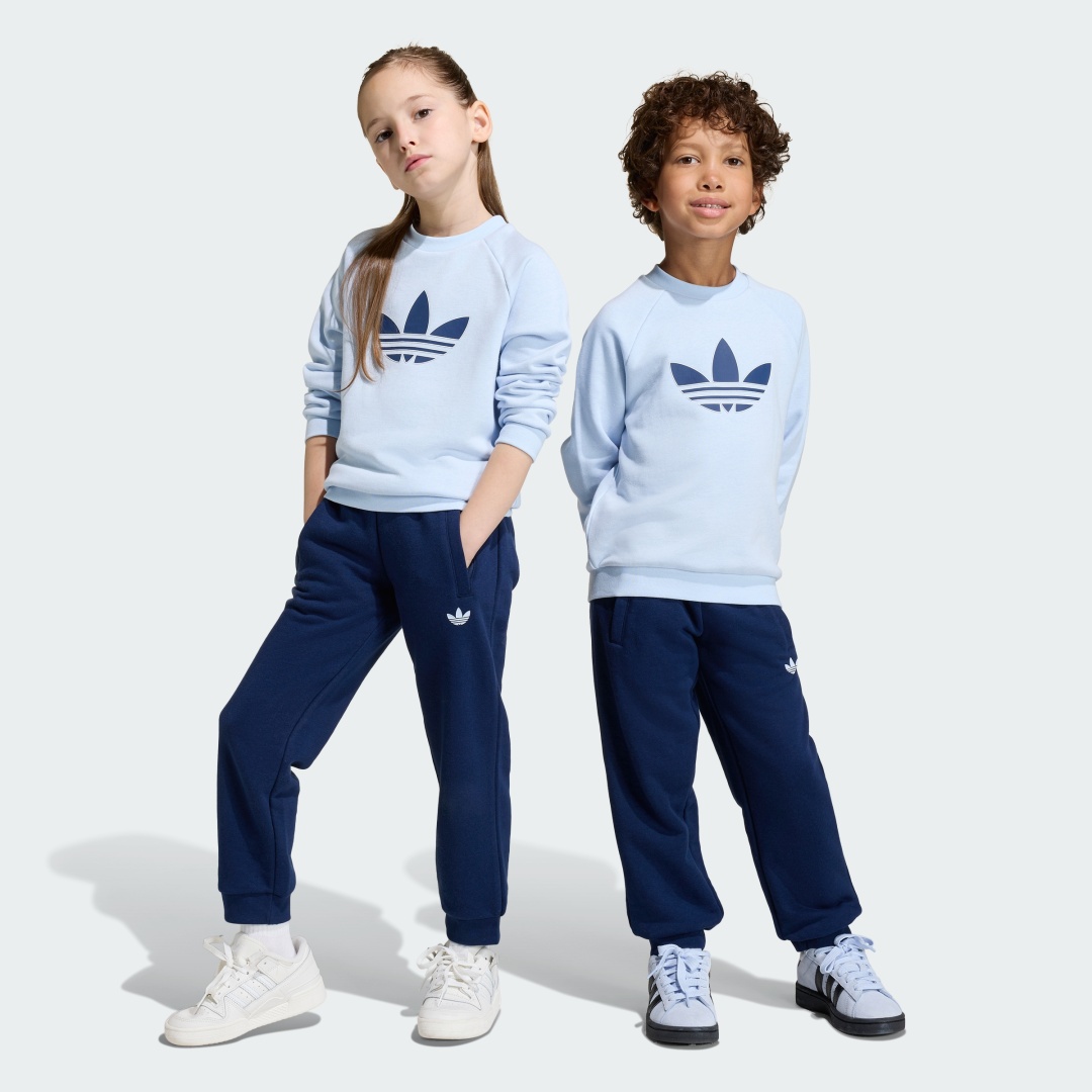 Спортивный костюм adidas синий, голубой