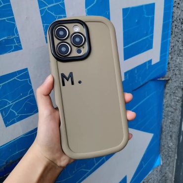 Чехол SMOL для Apple iPhone 13 хаки