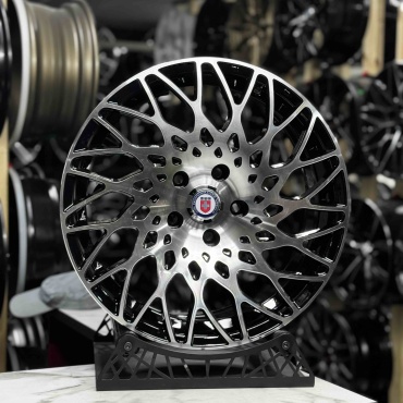 HRE Performance 9511 7x16/4x98 D58.6 ET35 4 диска черный, серебристый
