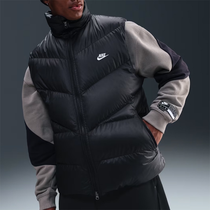 Жилет Nike черный