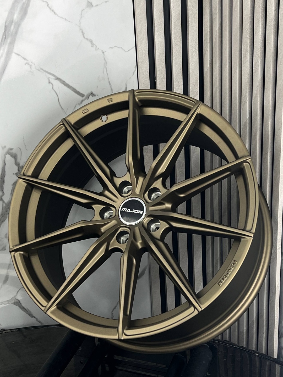 Top Grade h3408ff sport 8.5x19/5x114.3 D73.1 ET35 4 диска бронзовый матовый