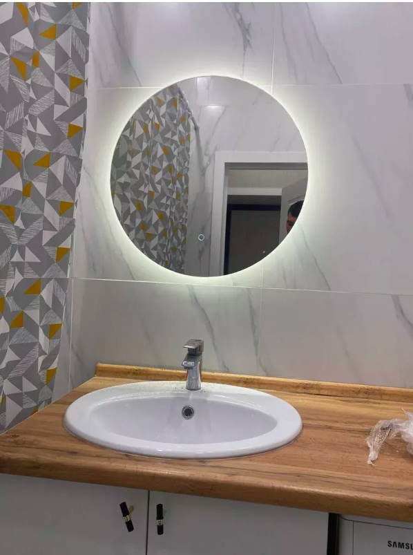 Зеркало настенное 60x60 см