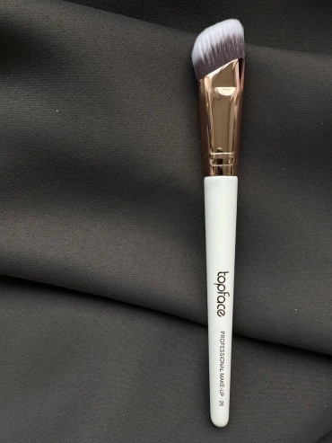 Topface Профессиональная кисть для контуринга Pro Contour Brush F26 1