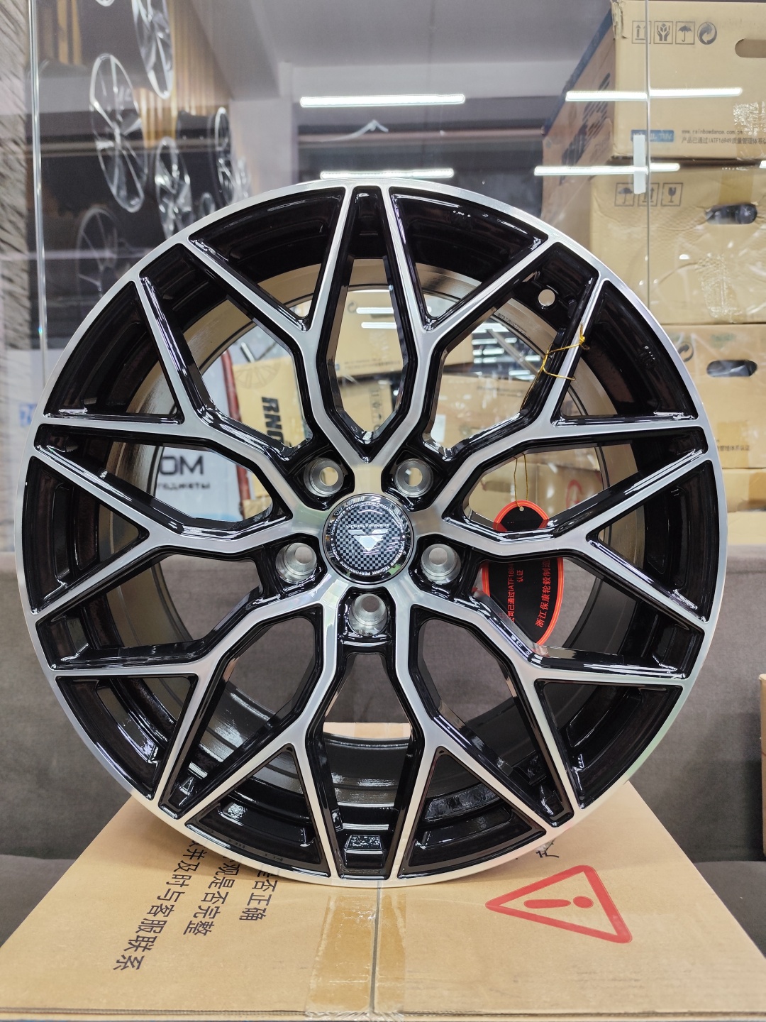 BK5812 8x18/5x114.3 D67.1 ET35 4 диска черный