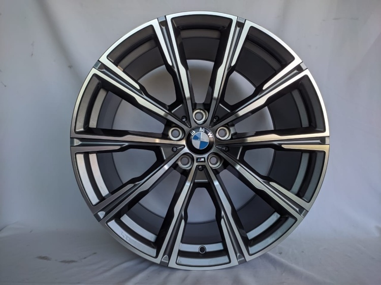 Rainbow BMW 795 9/10.5x20/5x112 D66.6 ET40.35 4 диска серебристый, серый