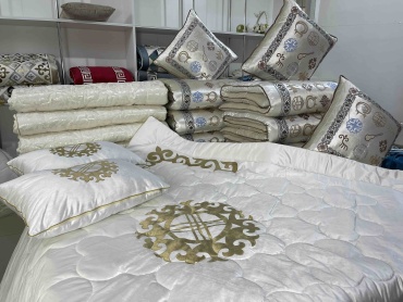 Samruk körpe комплект корпе с подушками 220x80 см, вата, айвори