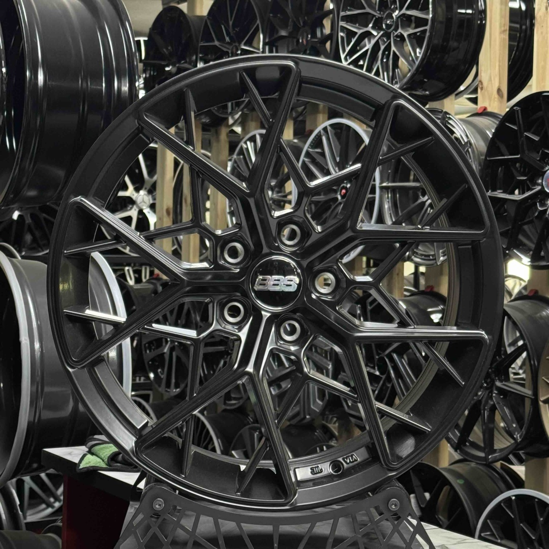 RNO XF019 8x18/5x112 D66.45 ET38 4 диска черный