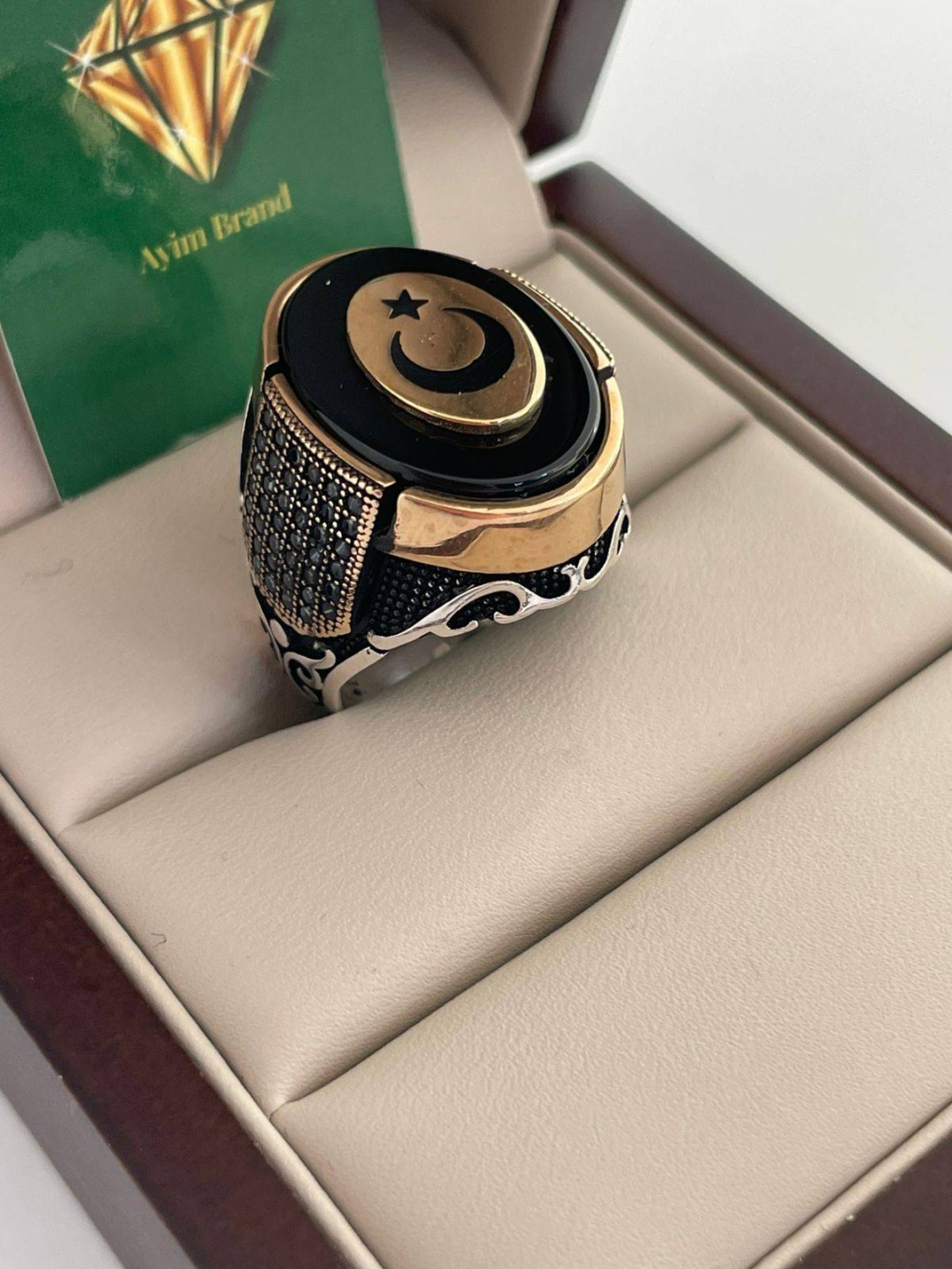 Печатка Ayim Brand 575820253 размер 21.5 вес 14.14 г серебро, агат