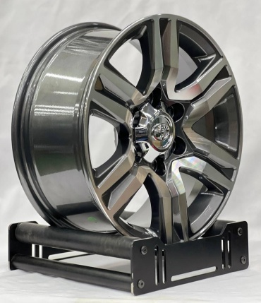 Wheels 718 7.5x17/6x139.7 D106.2 ET25 4 диска серебристый, графит