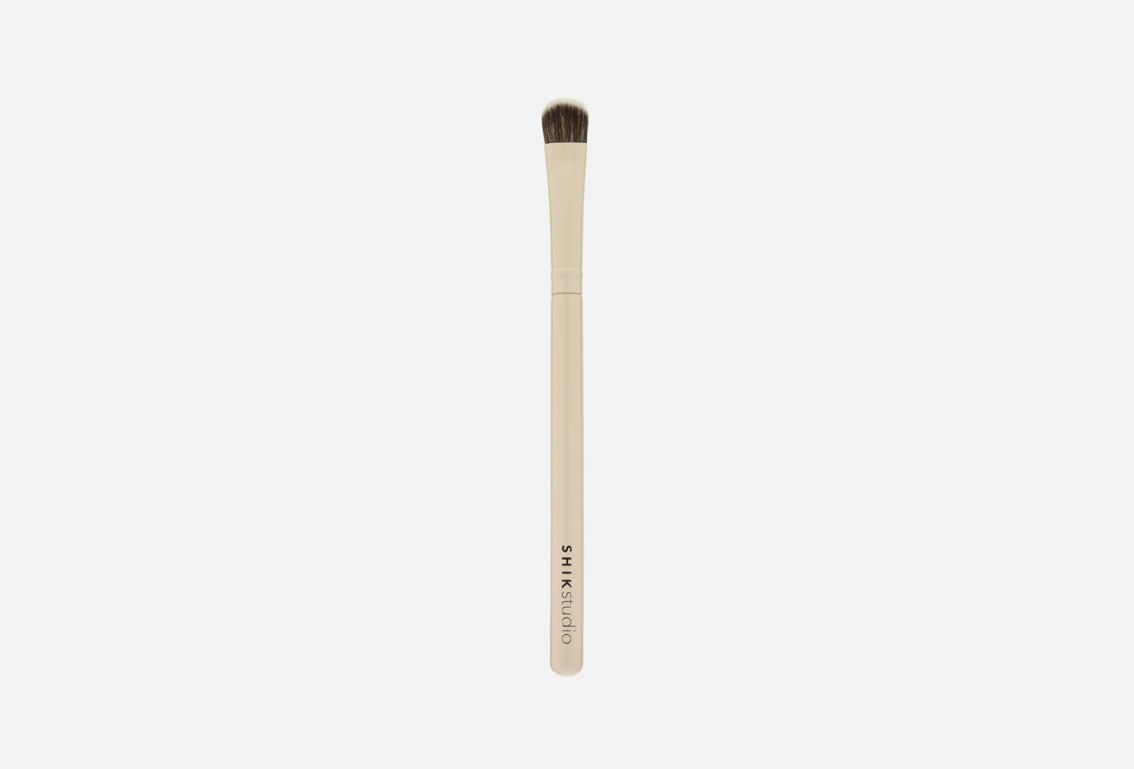 Shik Makeup brush concealer 1