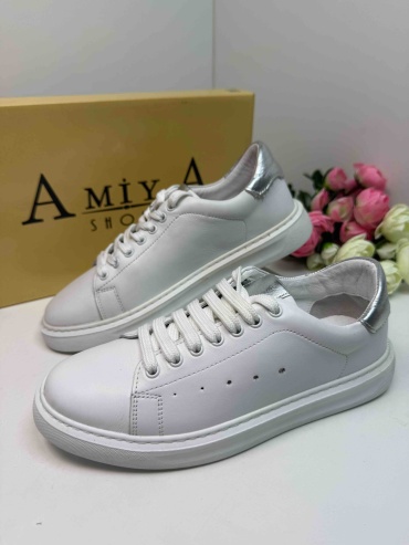 Кроссовки Amiya белый