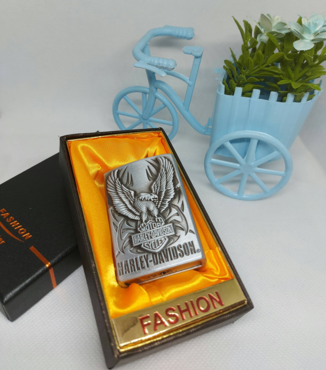 Газовая зажигалка 18286543_281212_ Harley Davidson Silver, металлический сплав