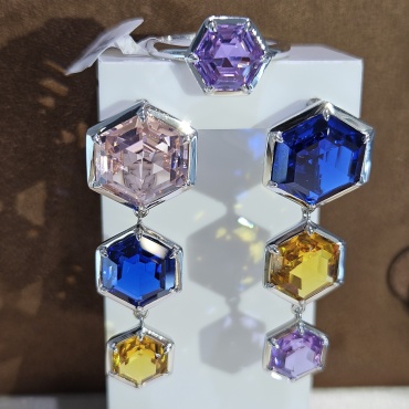 Gaukhar Jewelry 021SW880 вес 18.98 г золото, наносапфир, нанотопаз, наноцитрин