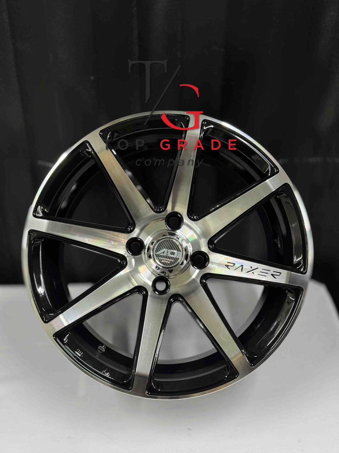 Top Grade Top grade0026 7.5x15/4x100 D67.1 ET35 4 диска черный, серебристый