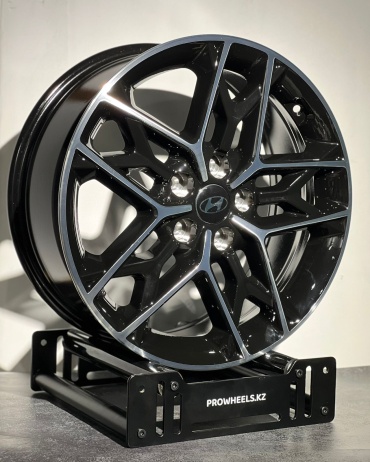 Pro Wheels Prowheels12485 7.5x18/5x114.3 D67.1 ET48 4 диска черный, серебристый