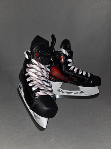 CCM Коньки CCM JETSPEED S25 FT8 PRO YTH 13.5REG РАЗМЕР 33 хоккейные черный, красный