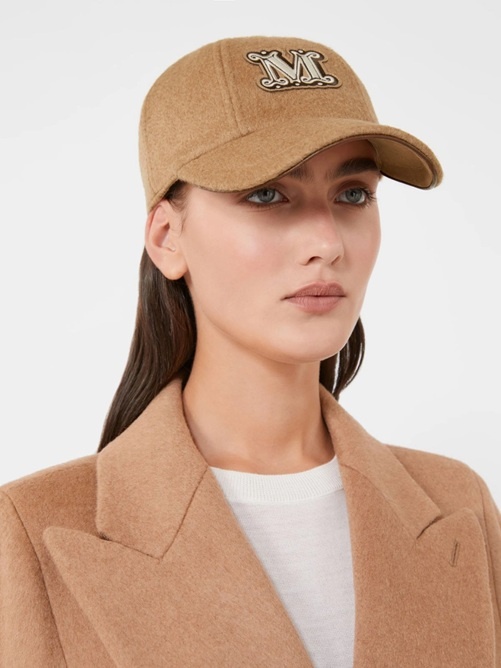 Бейсболка Max Mara размер 58, карамельный