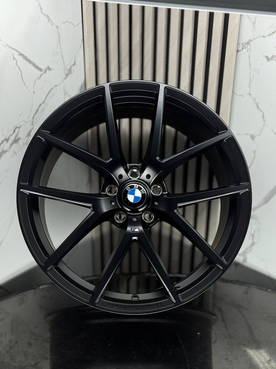Top Grade BMW TJ03031 FORGED 8.5/9.5x19/5x112 D66.56 ET30.37 4 диска черный матовый