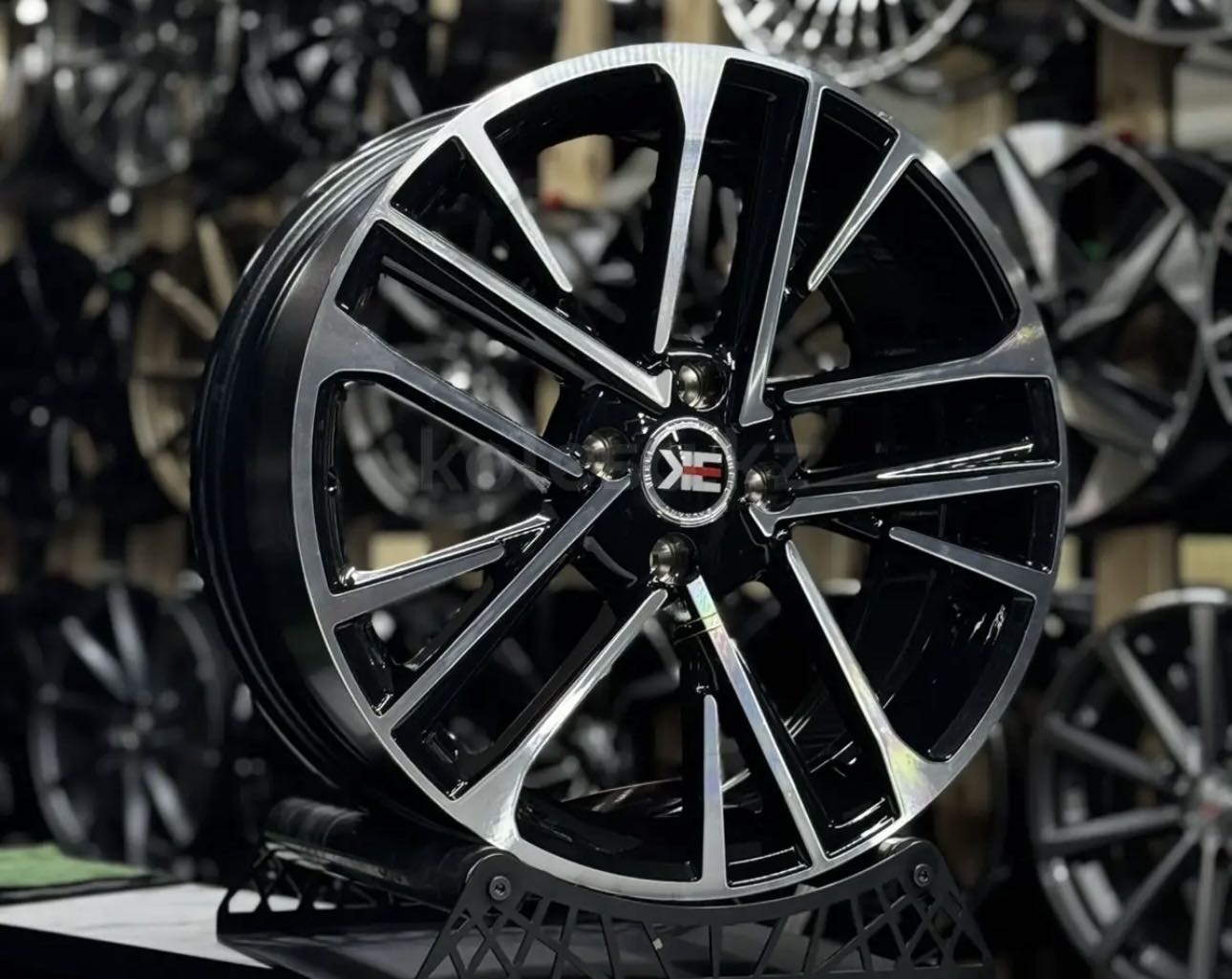RNO 1340 6.5x16/4x98 D58.6 ET35 4 диска черный, серебристый