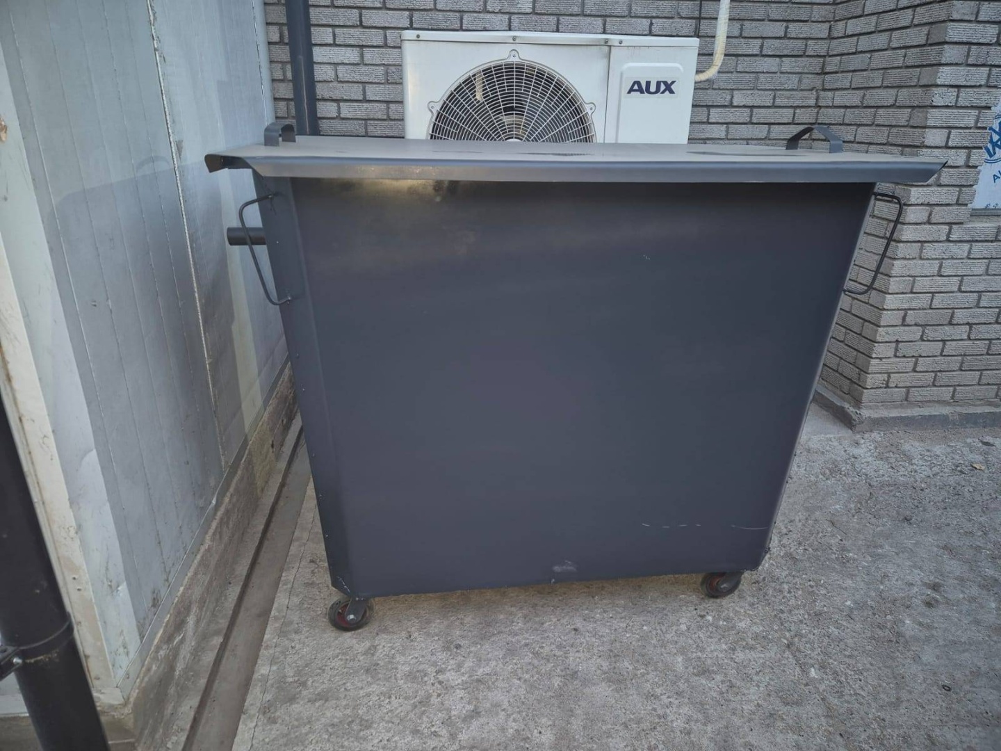 Контейнер универсальный 120x95x125 см, металл