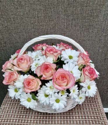 Flora & K композиция с открыткой роза, хризантема 21 шт 35 см