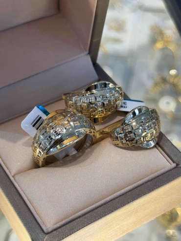 MIRSADO GOLD Мс345667 вес 5.2 г золото, без вставок