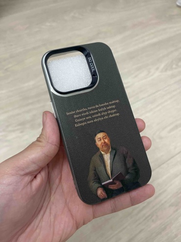 Чехол 1MORE для Apple iPhone 15 Pro рисунок
