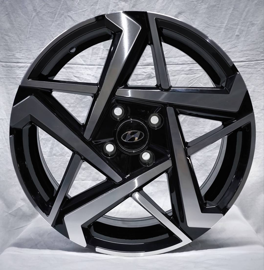 RNO 1237 6.5x16/4x100 D67.1 ET40 4 диска черный, серебристый