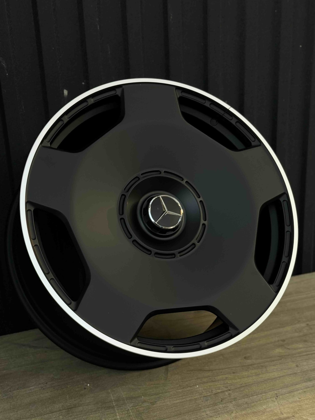 Mercedes-Benz ковка 10x22/5x130 D84.1 ET30 4 диска черный, черный матовый