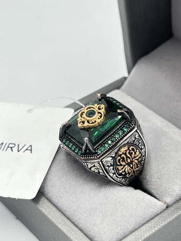 MIRVA M00011 размер 22 вес 19 г серебро, изумруд