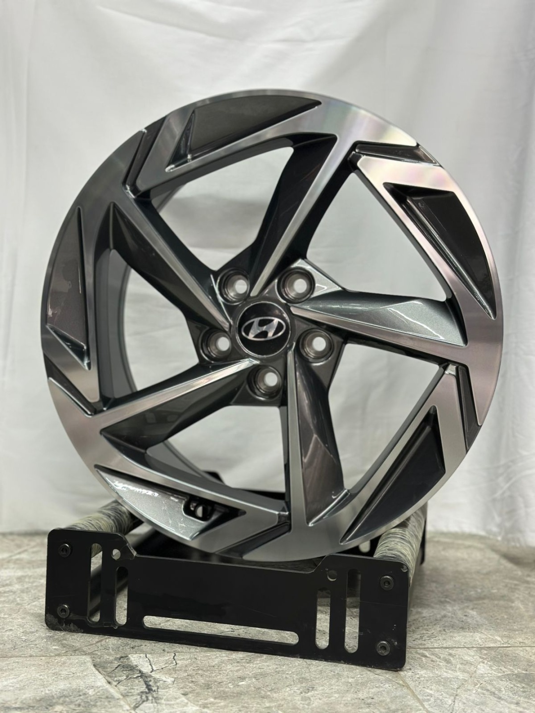 RNO 1268 7.5x18/5x114.3 D67.1 ET48 4 диска графит