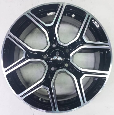 Mitsubishi Mitsubishi 021 7x17/5x114.3 D67.1 ET38 4 диска черный, серебристый