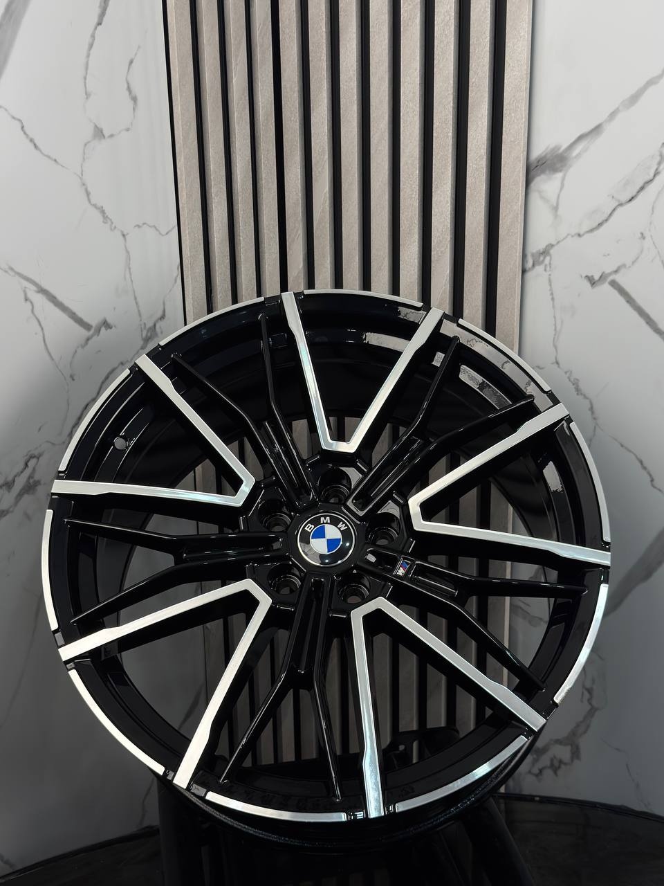Top Grade BMW T/G FBX 358-9 8/9x19/5x112 D66.6 ET30.42 4 диска черный, серебристый