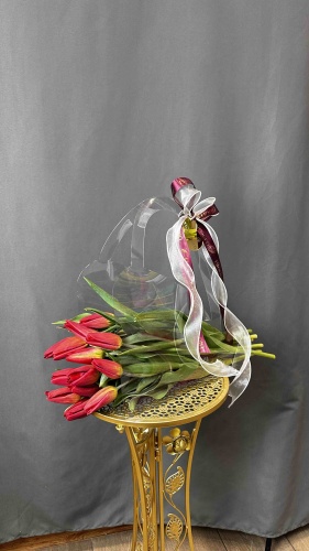 Bloomera Flowers букет с открыткой тюльпан 13 шт 37 см