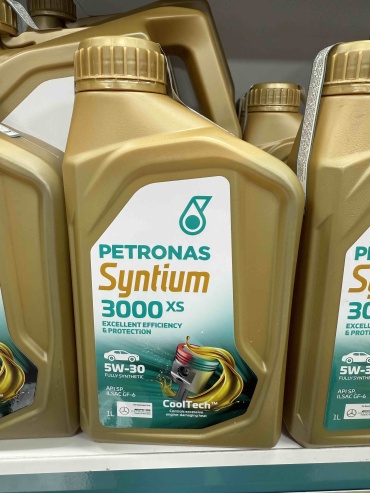 Синтетическое Petronas Syntium 3000XS 5W-30 1 л