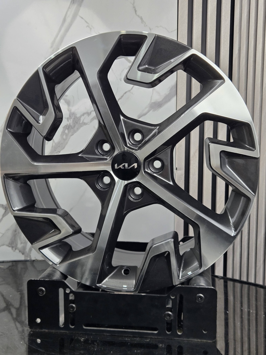 Top Grade EXP5678 7.5x18/5x114.3 D67.1 ET48 4 диска черный, графит