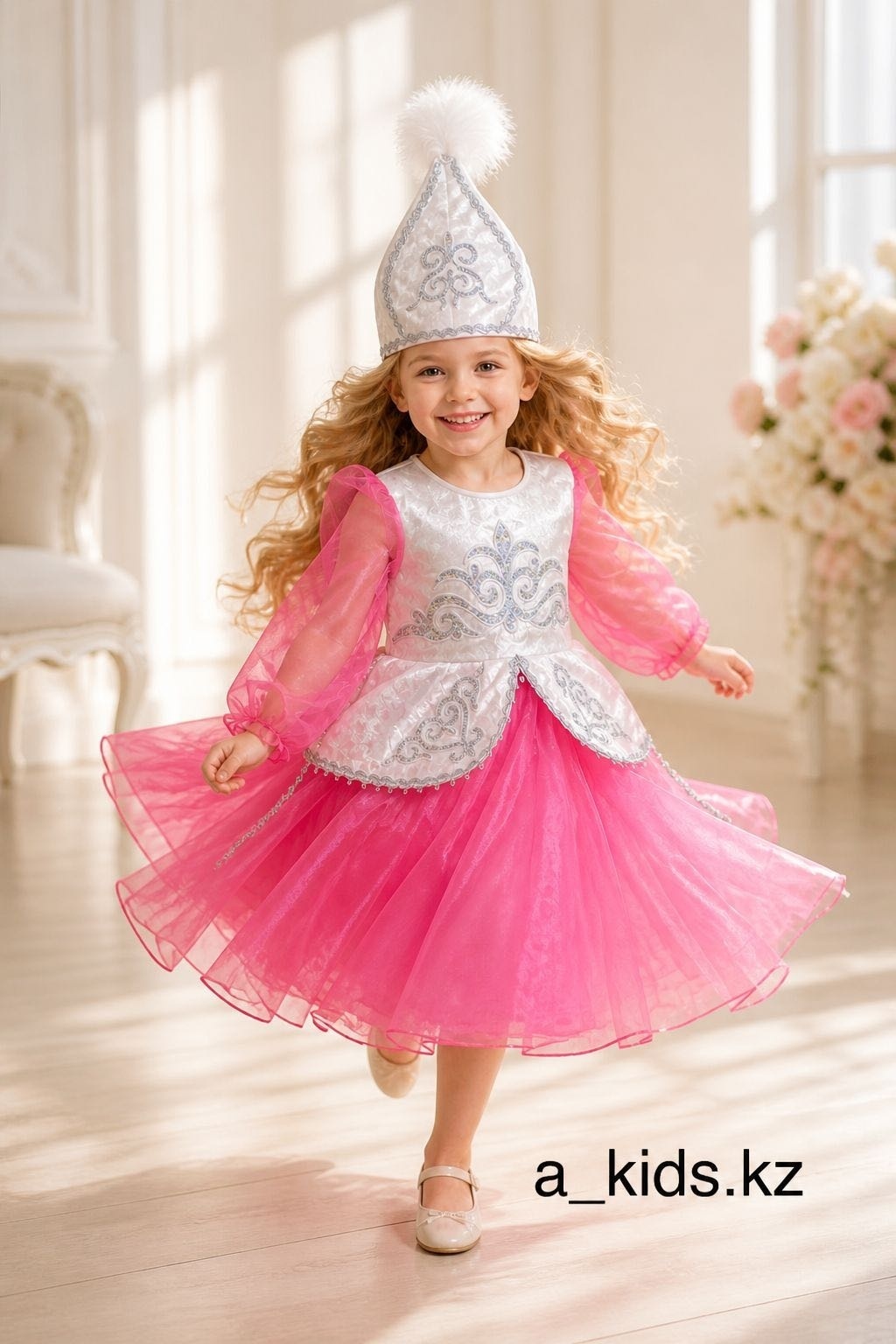 Национальный костюм Akids белый, розовый