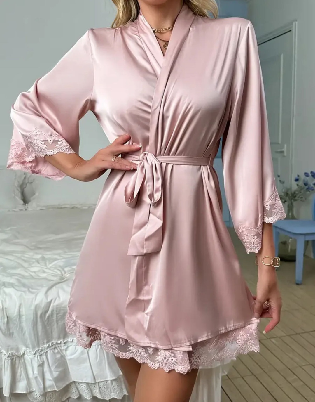 Шелковый халат розовый
