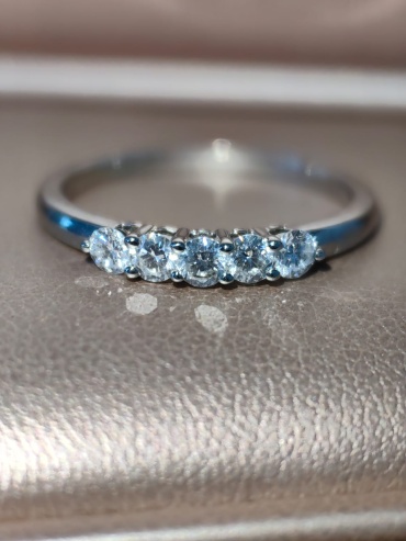 Кольцо DARID JEWELLERY 27:990 размер 17.5 вес 1.96 г золото, бриллиант