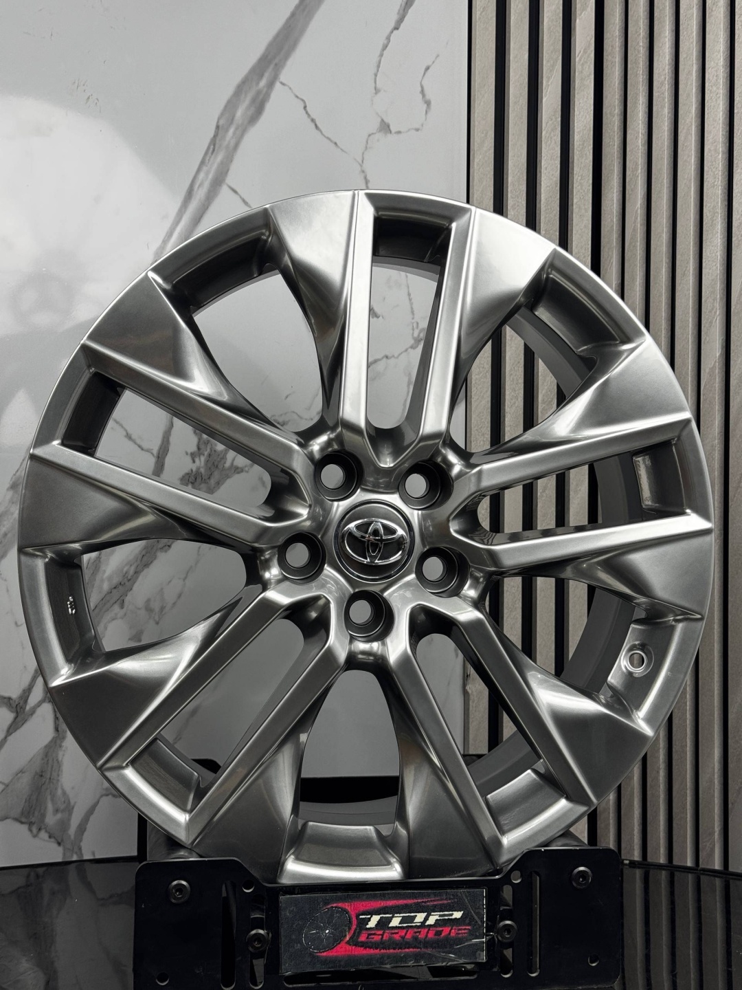 Top Grade Top grade BY2027A 7.5x19/5x114.3 D60.1 ET40 4 диска графит