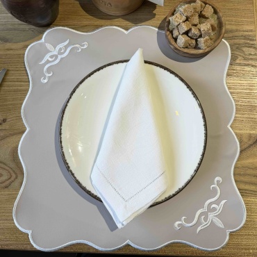 Сервировочный коврик MuNa home 40x40 см, искусственная кожа, 1 шт