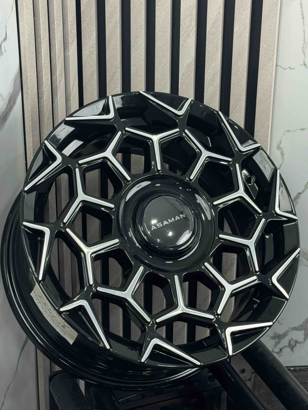 Top Grade f001 Asaman 6.5x15/8x100/114.3 D73.1 ET35 4 диска черный, серебристый