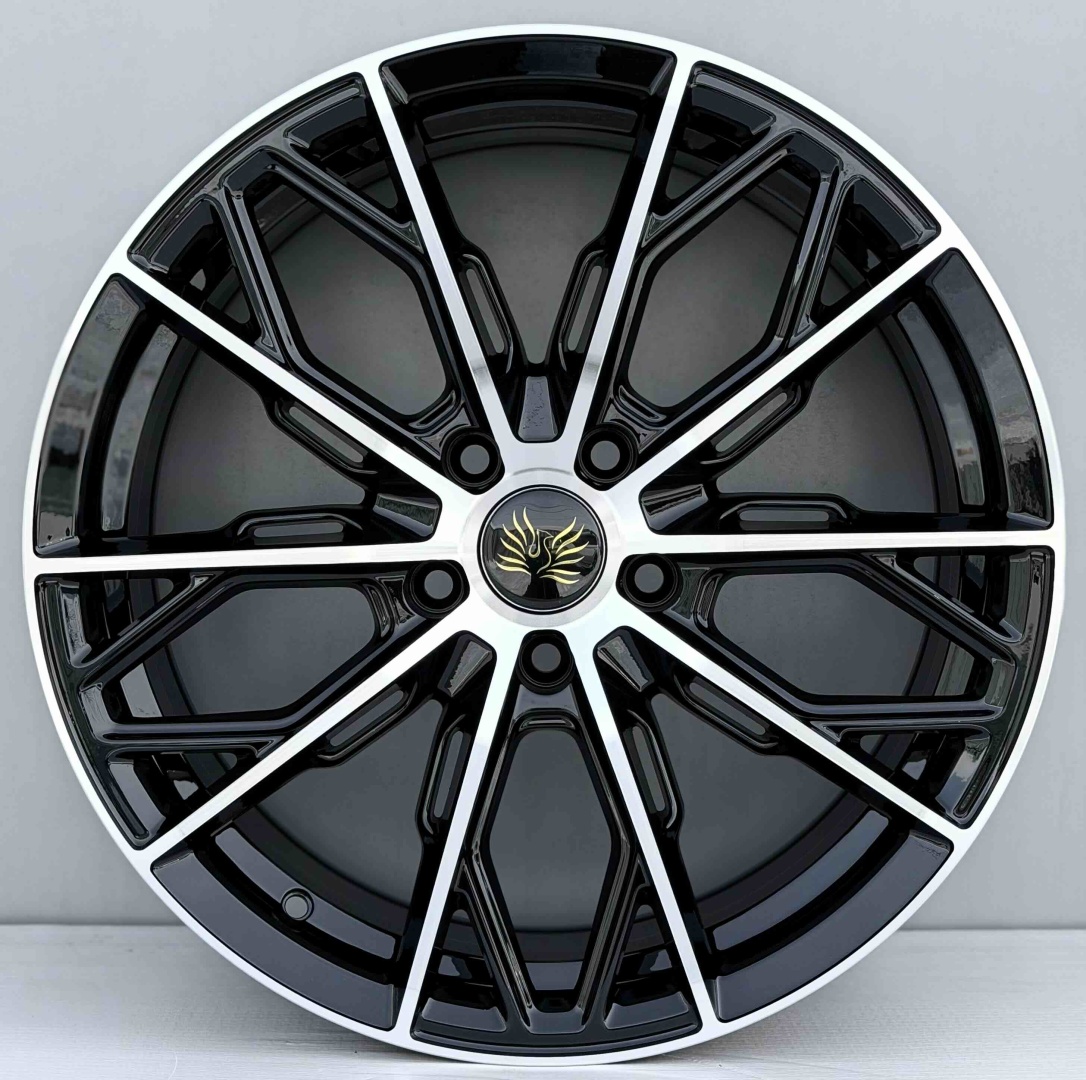 RNO 3385 8x18/5x114.3 D67.1 ET35 4 диска черный, серебристый