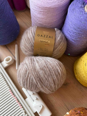 Моток Gazzal Alpaca Air, 73 «Мокко»