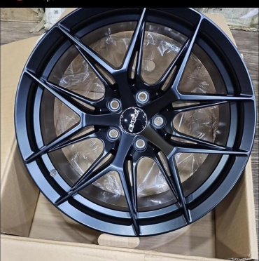 Rainbow Dance BMW 8.5/9.5x19/5x120 D72.6 ET30.35 4 диска черный