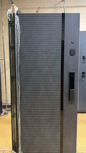 Luxe door 2050x860 мм, железо, правая