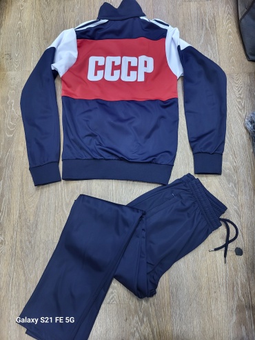 Повседневный костюм Montana Sport синий, красный